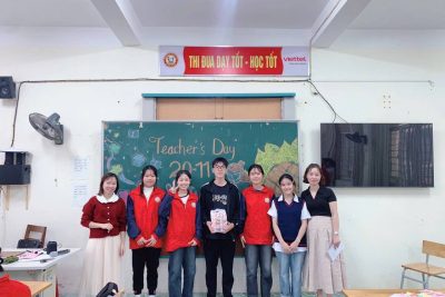 SINH HOẠT CLB TIẾNG ANH – LAN TỎA YÊU THƯƠNG, TRI ÂN THẦY CÔ NHÂN NGÀY 20/11