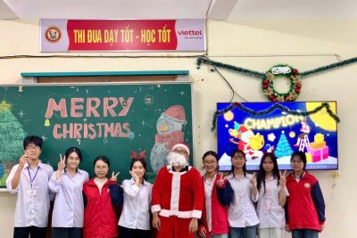Hoạt động CLB tiếng Anh– MERRY CHRISTMAS 2025 – Lan tỏa không khí giáng sinh ấm áp